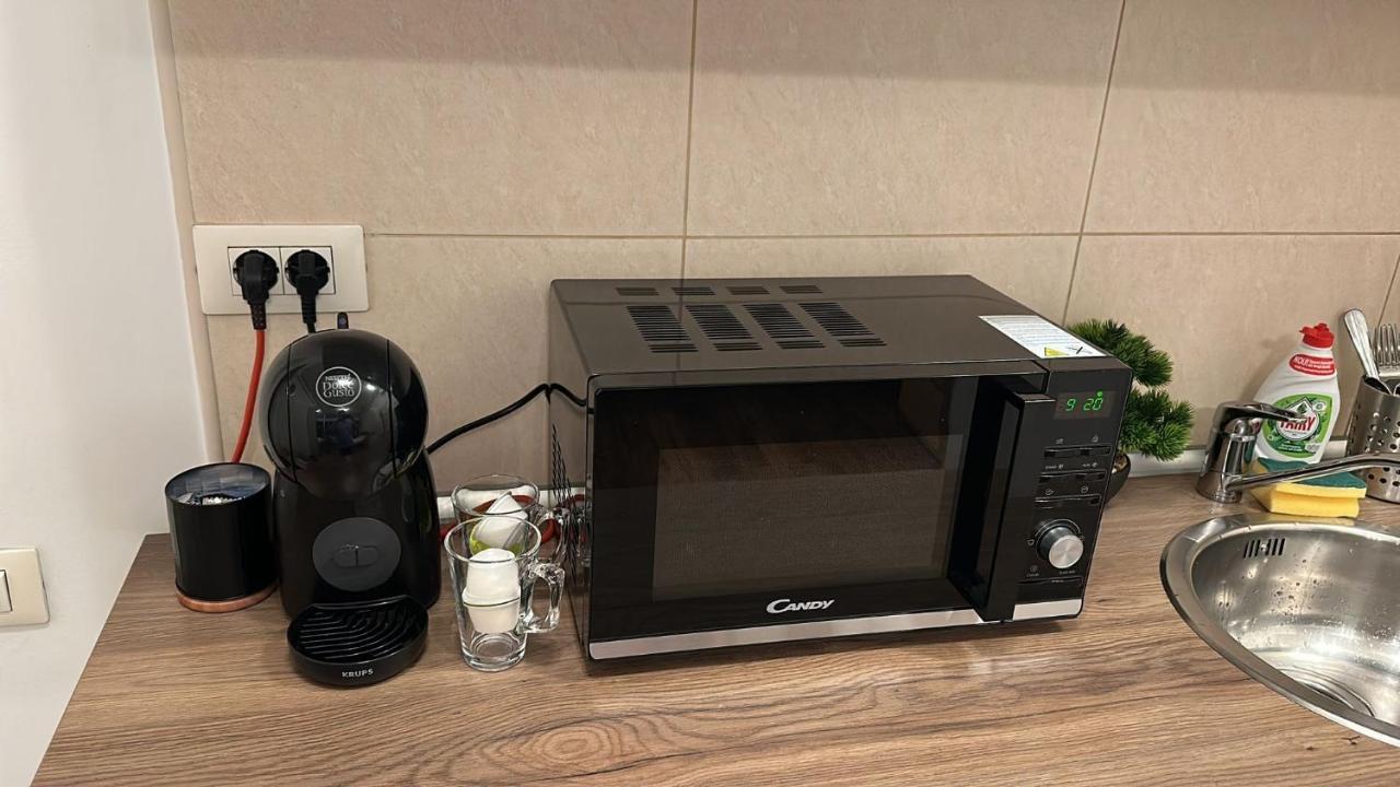 Cozy Apartment With Self Check-In Near Promenada Mall And Verdi Park Bucarest Esterno foto