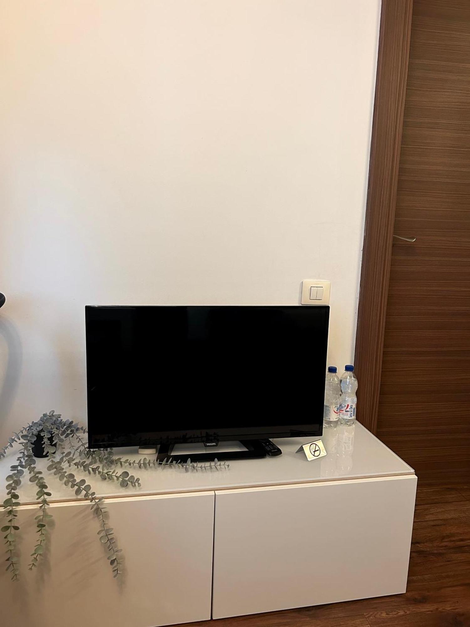 Cozy Apartment With Self Check-In Near Promenada Mall And Verdi Park Bucarest Esterno foto
