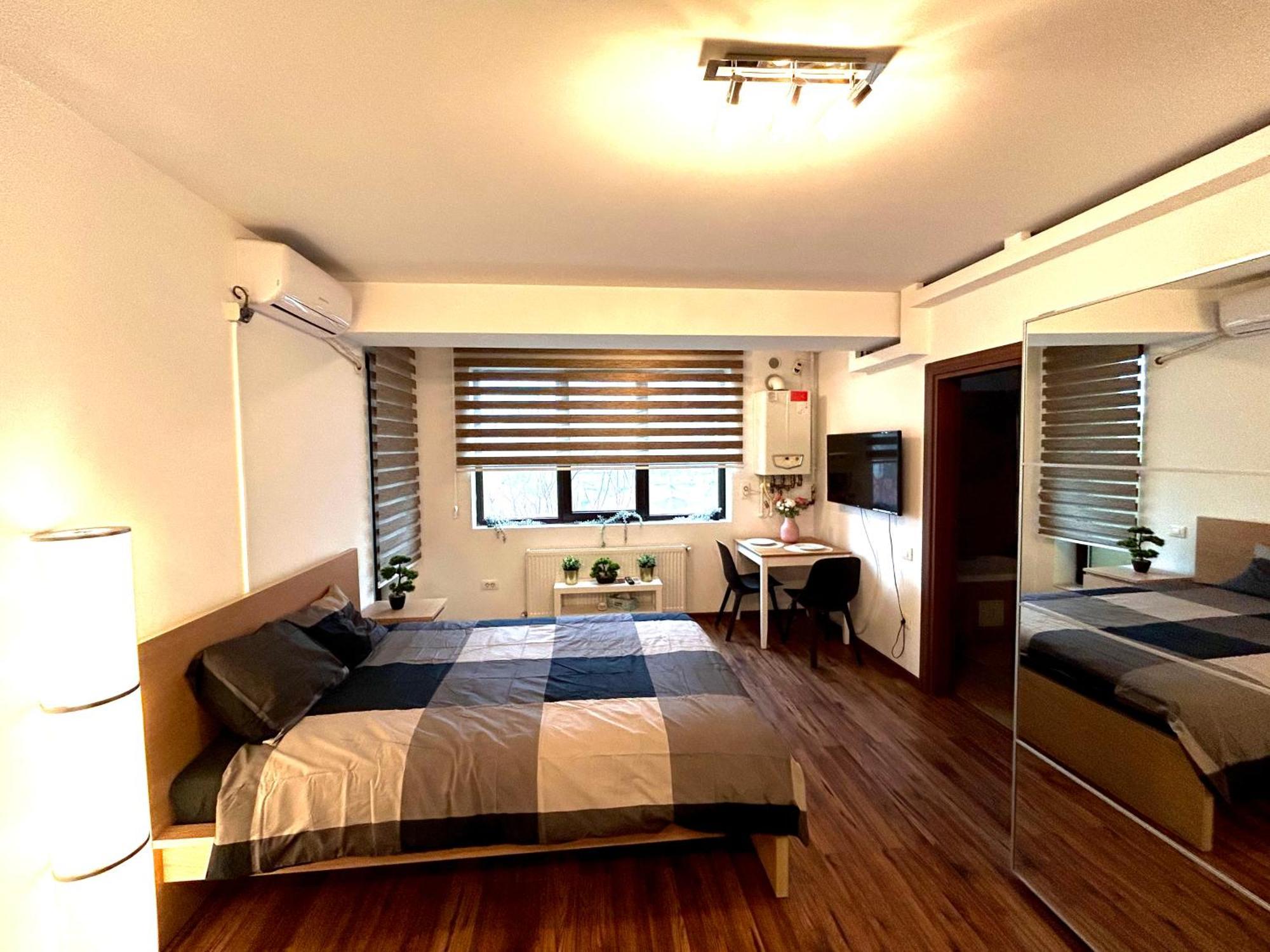 Cozy Apartment With Self Check-In Near Promenada Mall And Verdi Park Bucarest Esterno foto