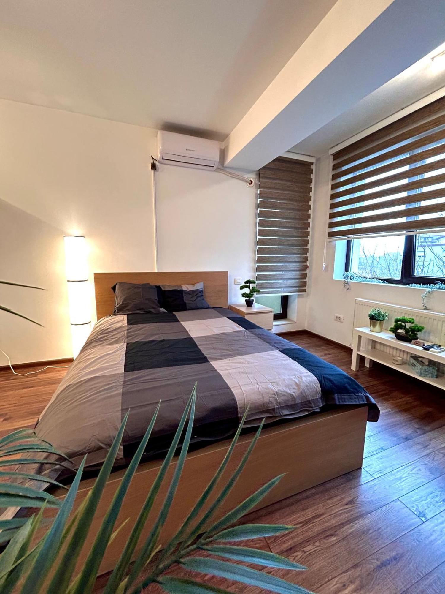 Cozy Apartment With Self Check-In Near Promenada Mall And Verdi Park Bucarest Esterno foto